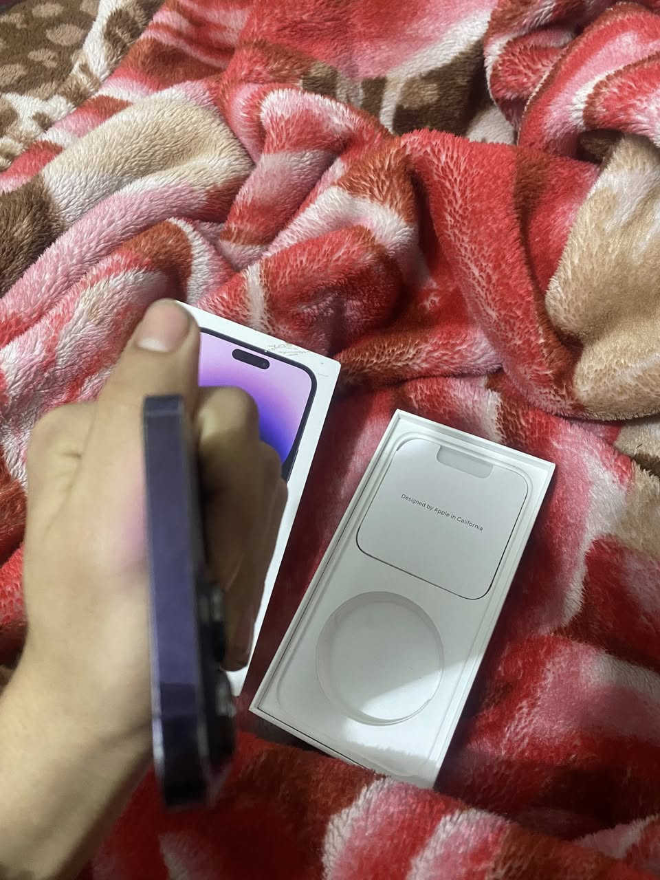 سلام عليكم
ايفون 14pro Max📱

بطاريه90🔋

جهاز اي بي ام

جهاز وتر بروڤ💦💦💦

فقط الشاصي نضافته 80%

مكان الشعب📍

الرقم***********
السعر 850وبي مجال
