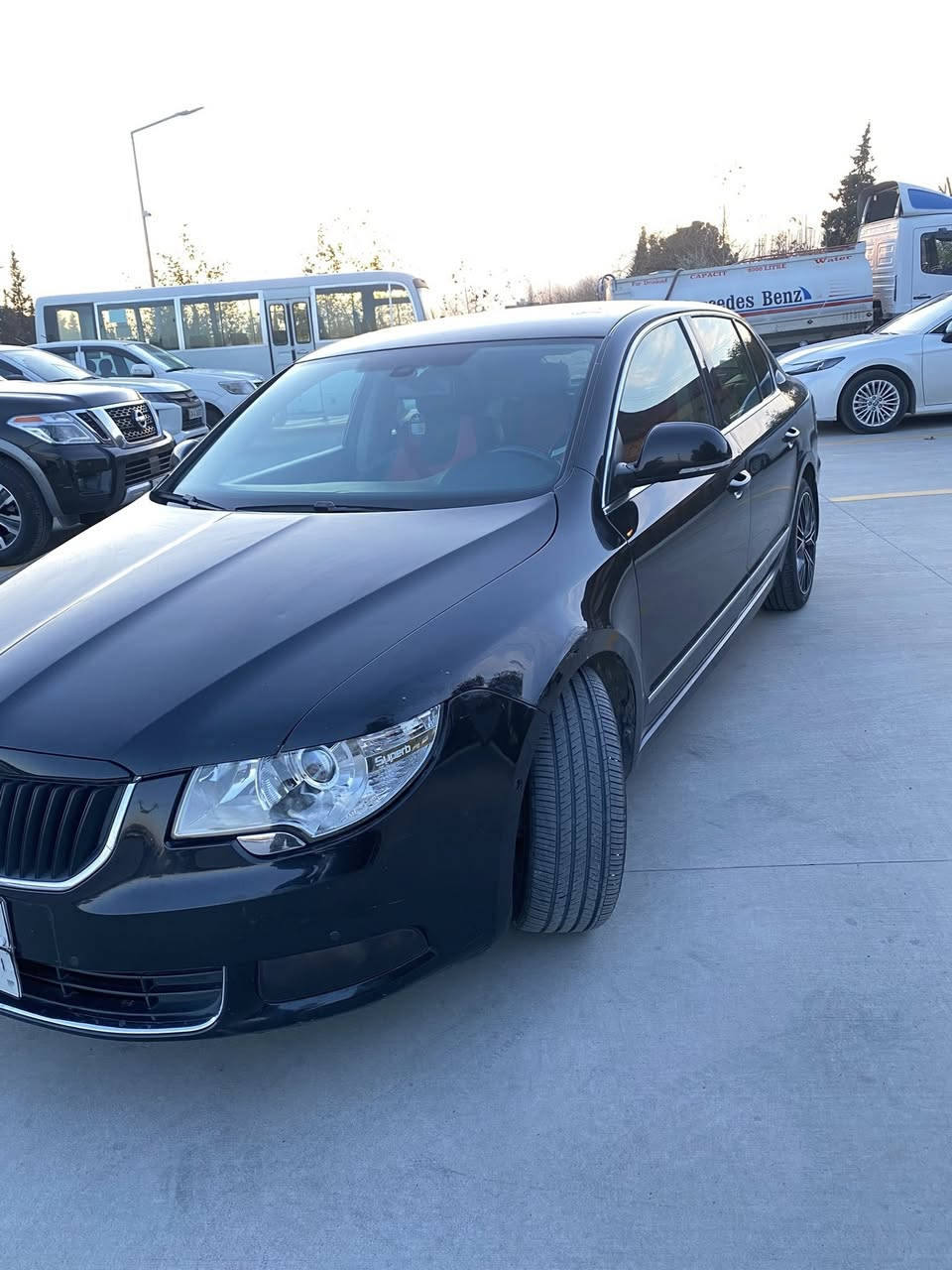 سكودا ٢٠١٣ سوبر بي
سعر ٨٥ ورقه ١١ ورقه غرامه يل سه ر 
٤ بستن مةكينه ١٨ دبل توربو
قطعه و نيف صبغ بي داخلي و ايرباك

قةبات مواصةفات:
شاشه ايباد اندرويد و يا شةريكي شي يا دكةل
سلايت

كوشن جلد و خةزن و هيتةر و باليفكا كةهرةبائي
كوشينت بشتي و سينكي هيتةرن
لايت متحرك كةل ستيرني
ماسيحا باقزكرنا لايتا اوتو
ماسيحا جامي اوتو اوبخو شول دكةت
صندوق ٢ مةرحةلا فةدبيت جةنته و نه جةنته 
حةساس سينكي و بشتي
اوتو بارك بو طةبقاندني
تبريد ٢ قطعه و مركزي 
فول تحكم ستيرن
تحكم يا تةبريدي ل بشتي
٣ بةرده ل دةركةها و جامي بشتي شةريكه 

رقم تلفون  ***********
