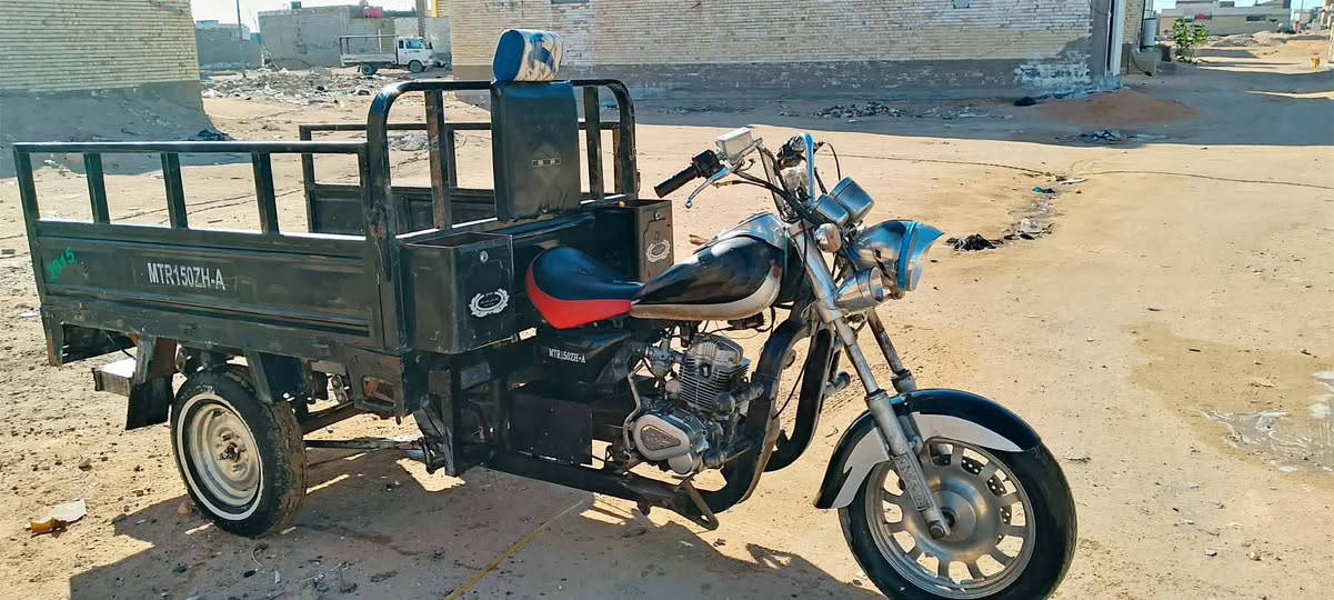 السلام عليكم دراجه للبيع موديل 2015 اوراق  السعر واحد وربع وبيها مجال   العنوان النجف حي النداء عمود 83 شارع كربلاء نجف مكينه عايزه تجفيت بس وممجفته ابد شاصي مكفول ***********
