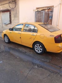 ليفان 2011  كير ومحرك يارس شرط  تبريد وتدفئة  كابون بانزين  سيارة نظيف...