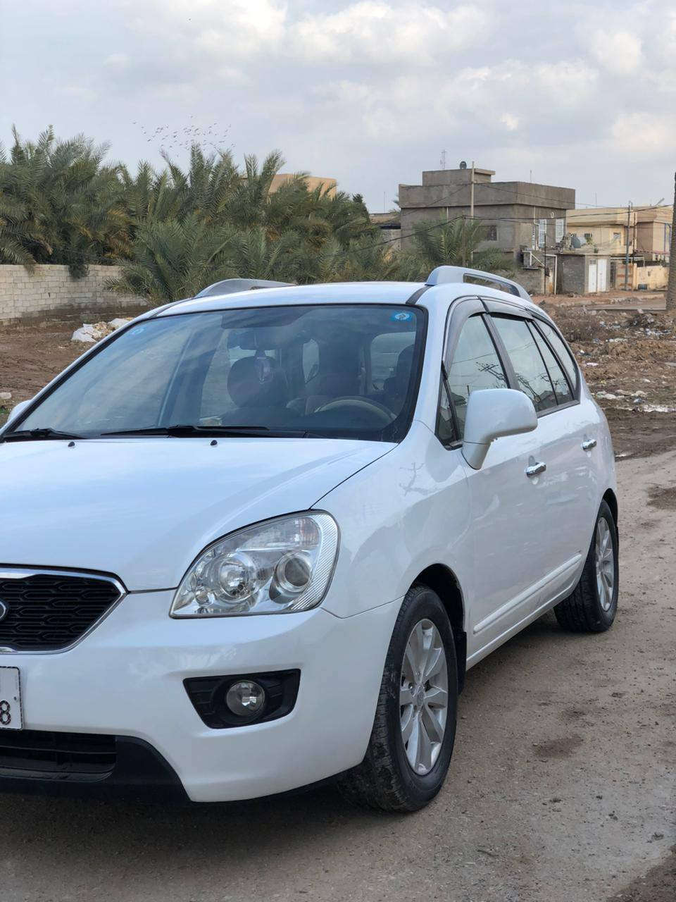 كيا كارنز 2012 رقم بغداد الدولي باسمي
السياره جاهزه  مكينه وكير خير من الله تبريد تدفئه صدر خلفي وامامي خير من الله تخم تاير جديد سلايت روف  تحكم ستيرن جهتين  كامره أمامي وخلفي  داخل بيجي جديد بيها صبغ جاملغ أمام السايق  وباب خلف الصدر  وبيها تكحيل بسيط  السعر  ١٢٢ وبيها مجال  للاستفسار الاتصال  على.   ***********              
***********
