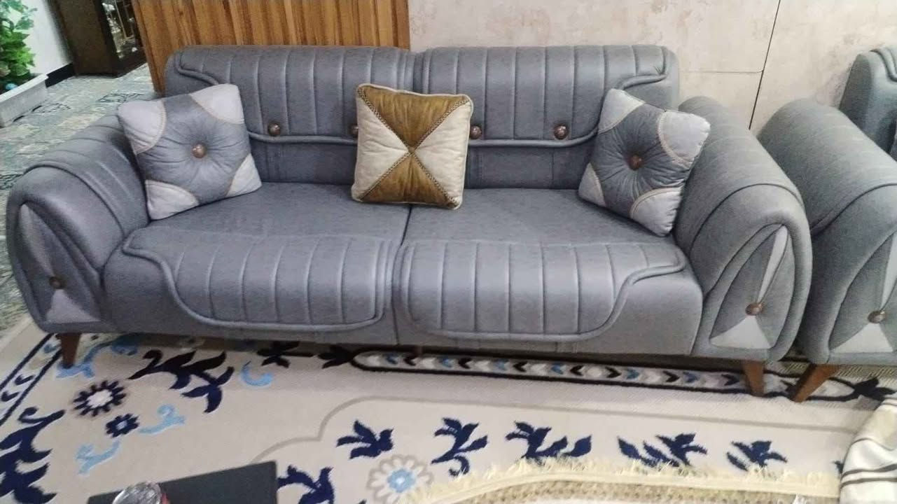 تخم تفصل صار شهر من مسوينه وصله ويا عشر مقاعد تصميم تركي سوته مليون وربع اريده قفل بدون عمله 750بس لشراي يتصل على الرقم الموجود اني مكلف بنشر لحد يراسلني *********** بغداد, العراق
