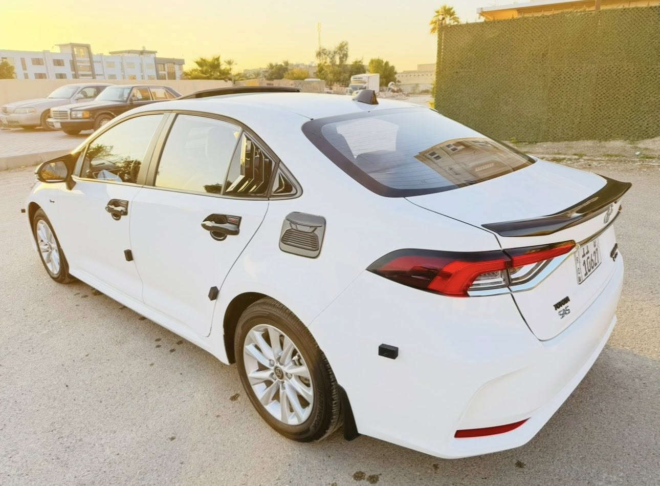 لـلـبـيـع  خـلـيـجـي  🤍🤍🤍
تويوتا كورلا هايبرد      موديل 2025 
كفاله عامه من كووووولشي      فول 1/1
ماشيه 7000 كيلو فقط زيروو  بعده بكافه فابلونات الشركه
بصمة
دخول ذكي
محرك 1800
فتحة سقف سلايت
تبريد قطعتين امامي - خلفي 
مخارج usb
كشنات جلد اسود 
سايد بريك بصمة
لد امامي خلفي
اوتو هولد
مود درايف
شاشة
كامره دواره بلاديه 
كروز سرعه 
فول تحكم ستيرن 
رادار 
وبعد بيها مواصفات 
سستم كامل ارضيات 5d ع دواسه مع صندوك
داج كام كامرات عدد 3 داخلي امامي خلفي 
فرشه دشبول 
سستم سكوبات جانبيه 
طوس بيبان 
يدات 
كفر بانزين
كفر مرايه باتمان 
سبايدر خلفي ساس 
حامله تلفون 
سستم واقيات طين بلادي اصلي 
تحكمات ستيرن كاربون فايبر سستم كامل 
تغليف ستيرن كابون فايبر حياكه
قبضه كير كابون فايبر 
مع حصان الكير كامل كاربون فايبر 
مغلفه 4 بيبان ودواسات وجكمجه وصندوك bbf حمايه
سستم اناره داخلي للسياره ع الرجل متغير الوان
كل العلايم بلاك بيانو مع علامه تيوته الاصلي وساس 
سياره مصروف عليها فول 5 ورقات وجاهزه ع اخر حبايه 💯
مع كافه ملحقات سياره من جك وسبير وكتلوكات وارضيات  ولبس خدمات على ايد الشركه مملعوب بيهم 
سياره كامله مكمله وحلوه وجديده جدا وكفاله من كولشي
رقم بغداد كامل هزه جديده وجاهز باسمي تحول مباشر 
السعر 165 
*********** 

 

‏
