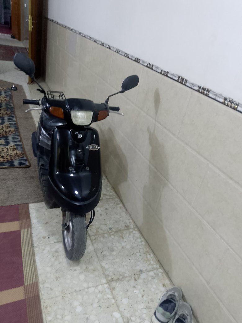 دراجه بطه سرعة 60 مكينه بلاديه ما مفتوحة ابد ناعمه شلعه قويه كهرباء كوله شغال نكره سلف هندر اوراق بسمي الدراجه صار 3 أشهر من نازله رنبه مكفولة السعر 260 قفل بغداد الشعب رقمي ***********
