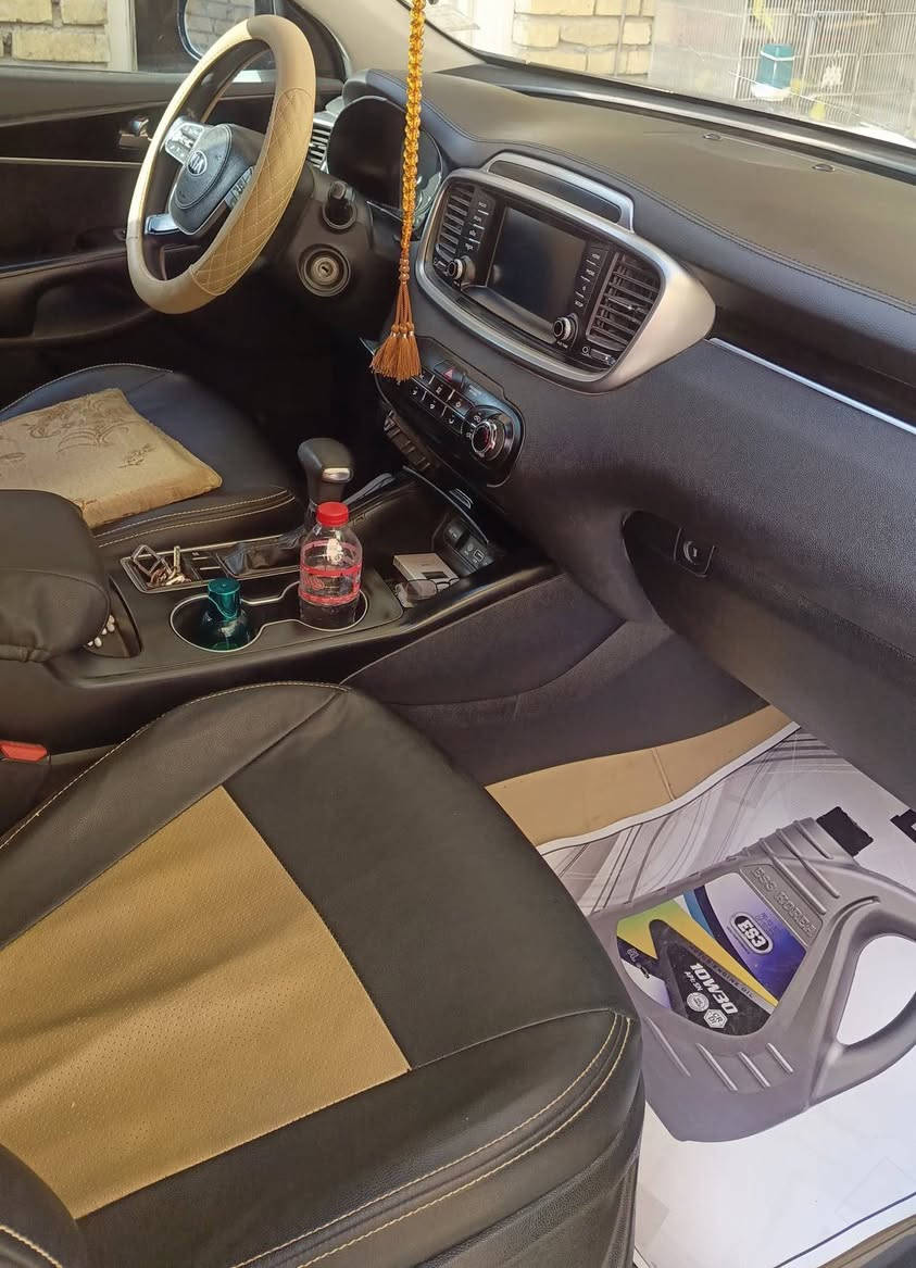 سورنتو موديل 19وارد أمريكي مواصفاتها معروفة ماحاجة اذكرها..... سيارة نظيفة جديدة.. 
للاستفسار عن السعر وباقي التفاصيل الاتصال على الرقم
مرقم ميسان 
‏‪***********‬‏..يوجد وات ساب...
