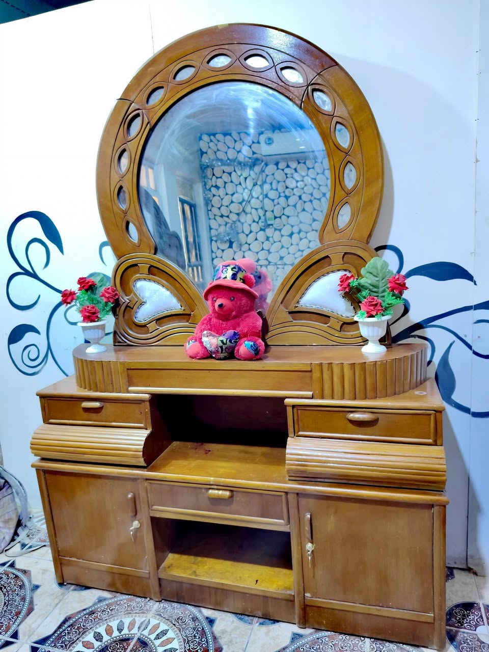 غرفة اخشاب صاج تسكام تسكام درجه أولى غرفه نضيفه ام الخمسه طابقين كنتور دور دنك جراخه جربايه ست رجلين دوشمه وترتيب ضهر جرجوبه براغي ملحقات كامله للبيع الديوانيه اتصال ***********
