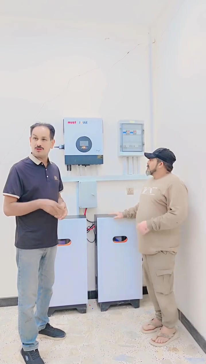 يا الله 
تم تجهيز منظومة 30 امبير ليلي 
و20 نهاري 
متكونه من 16 لوح longy x10
وانفرتر 10kw
وبطاريتين( 48) ليثيوم 16 kw  
6000 دوره 
سيطرة حماية لمنع تصادم البارد مع الفيزات 
قاطع  DC لحماية البطارية من اي تماس كهربائي
وفق براندات عالية صيانه 6 أشهر مجانية 
وضمان الاستبدال وليس صيانة 
لانعمل بالمواصفات الرديئة 
سمعتنا فوق كل شي.
مكتب الأخ رياض نت العكيلي 
للطاقة الشمسية المعامل سوق الباوية مجاور حيدر الزعيم.
***********
