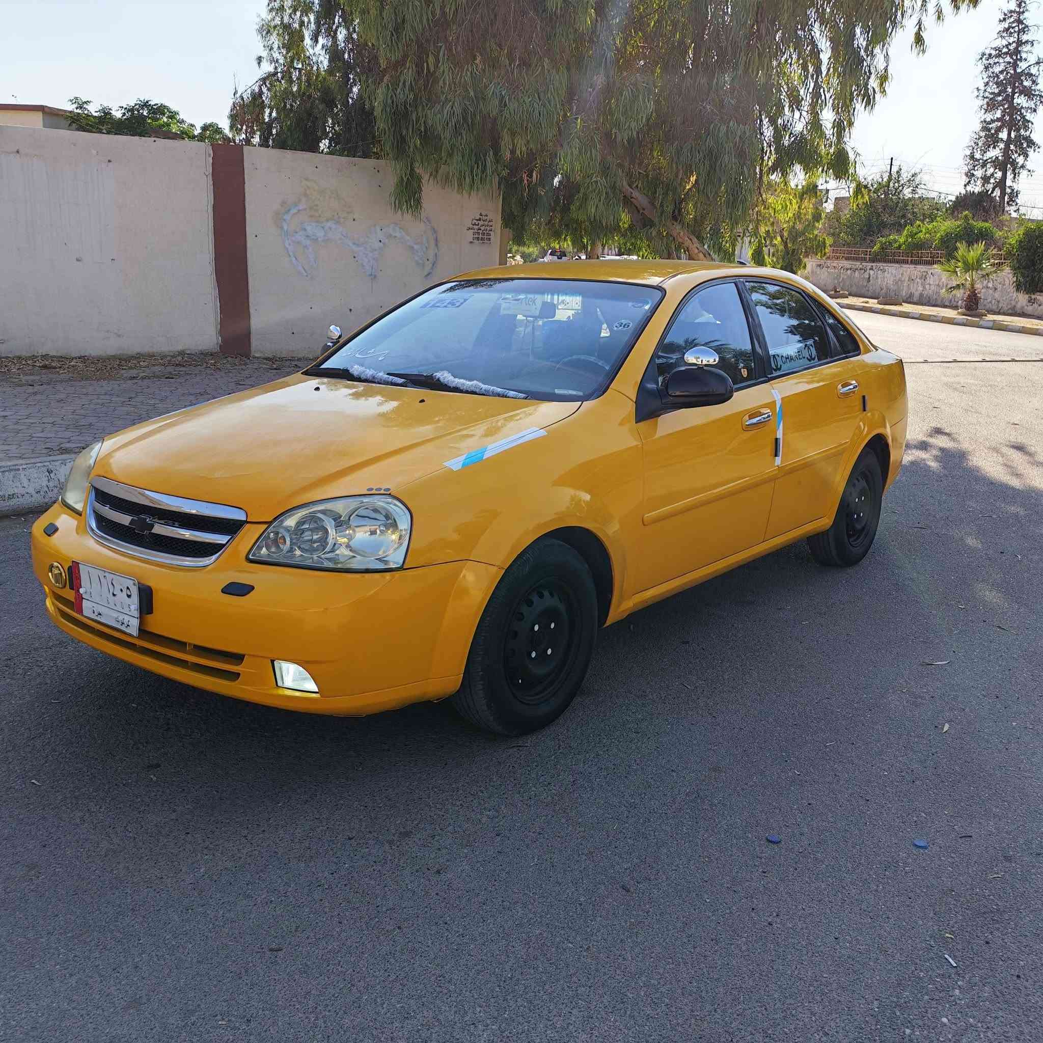 شوفرليت اوبترا للبيع فول جديد موديل 2005 كله باقي على بلاد بدون ضربه كير محرك شرط لوك تبريد ثلج❄
سنويه منتهي شرط تحويل و وكالة قانونيات كل جسمه شغال بدون دينار مصرف سياره مال بيت و شغل جدآ مرتب
دفتر بانزين بيها سعر 52 مجال *********** عنوان كركوك رجآ إخوان العزيز سياره جاهز و حلوه و مرت لاتكسرون حلال الناس شرايي خابر
