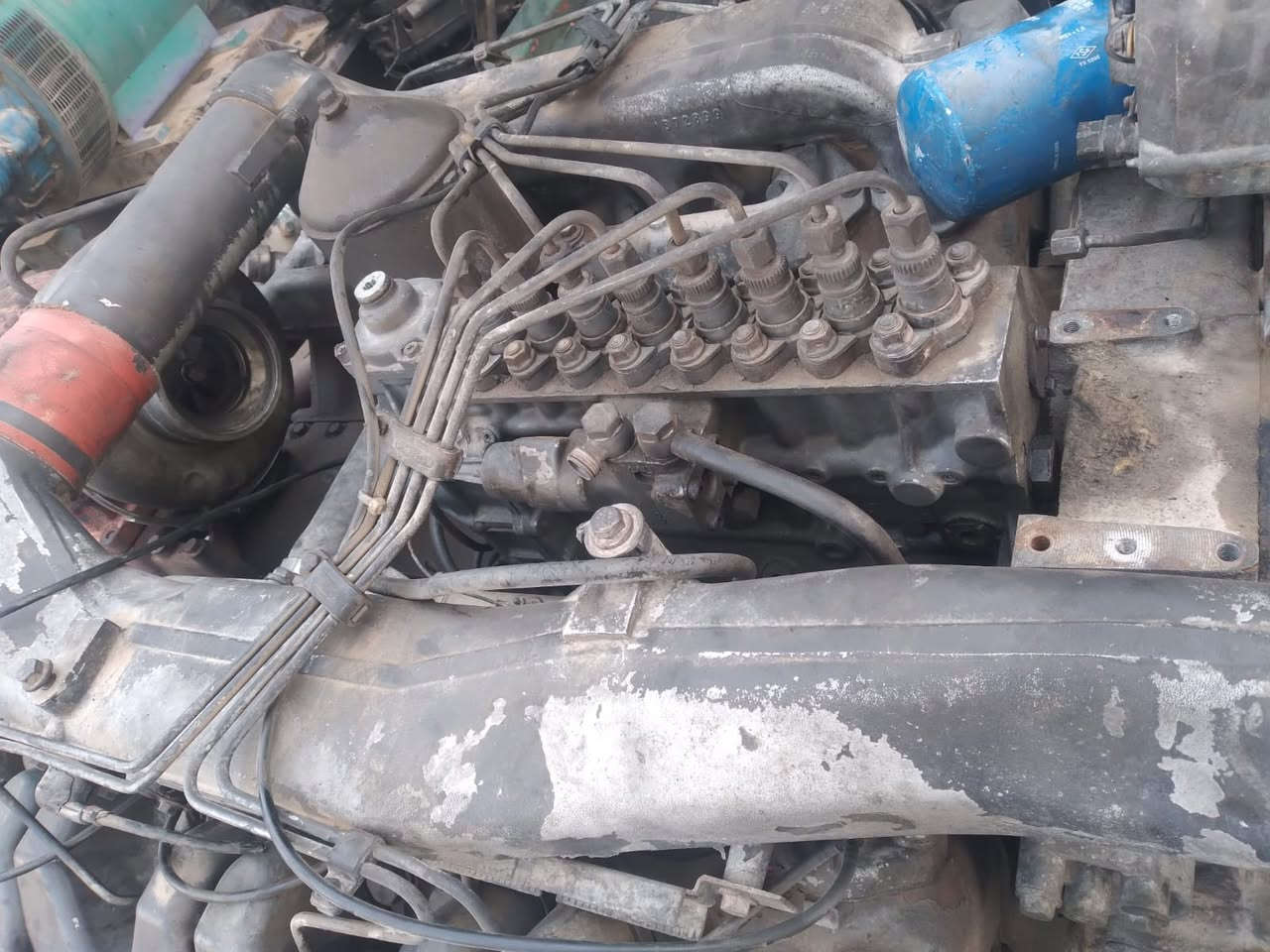 سلام عليكم 
محرك 144 للبيع محرك بي بيرن 
محرك كامل من كافة التفرعات ابيع كامل او ابيع تفصيخ بدون كرنك وسلندر 
العنوان : بغداد / شيخ عمر 
للاتصال:***********
