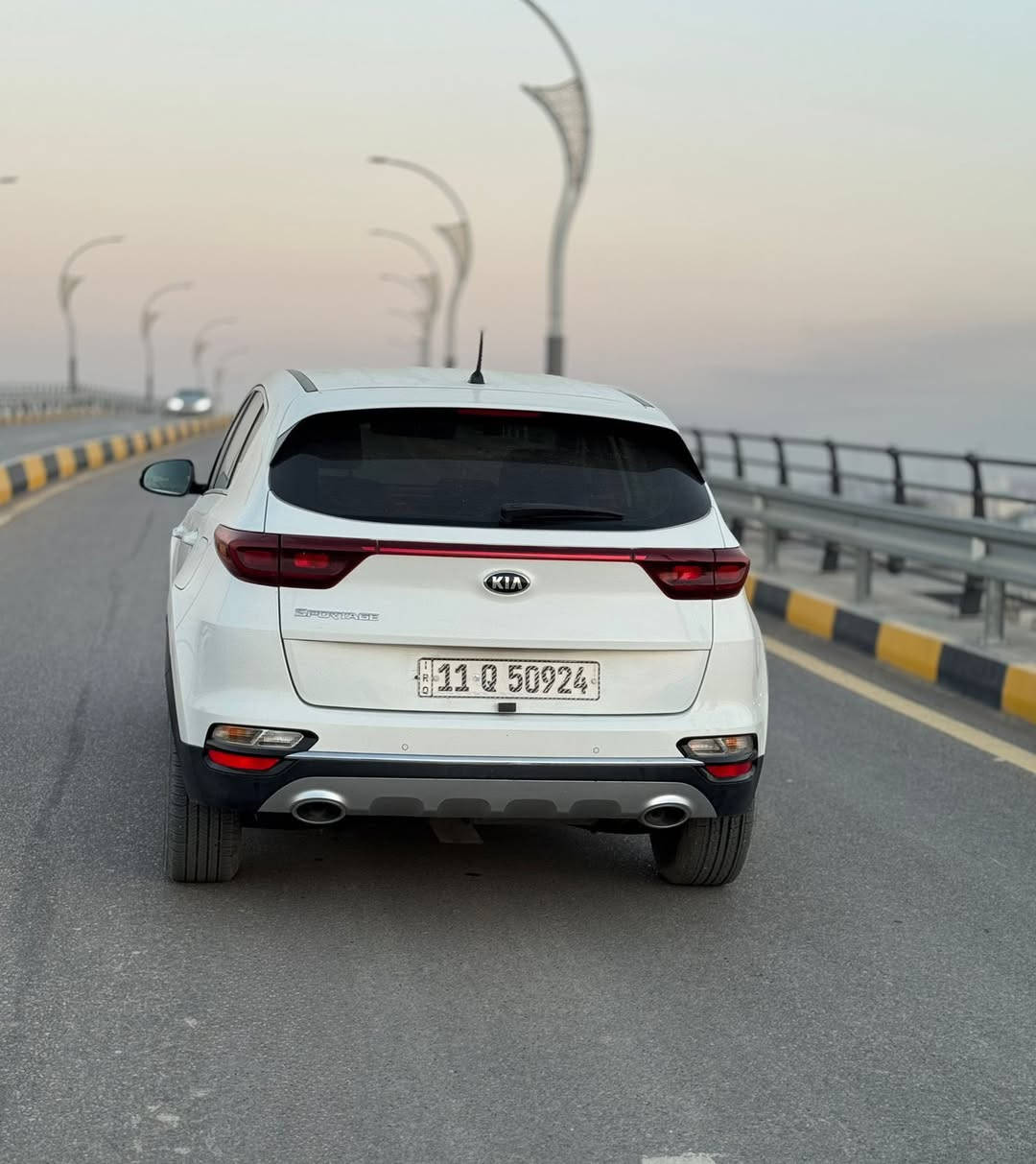 سلام عليكم 
كيا سبورتج 2022

رقم بغداد تحويل ثاني يوم

سياره مكفوله بس بيه بارد بل اهلال جاملغ المامي بدون رش ماشر بل ازرك وبيه شبر بل اهلال الخلفي حار ماشر بل احمر والباقي مكفول كفاله عامه سونار وين ماتردت اخذا .

موصفات

بصمه تشغيل .
مري شفط . 
اشاير بل مري .
شفتات استيرن .
سايد بريك كهربائي دكمه .
كشنات تدفئه تبريد .
تدفئه استيرن .
بصمة ابواب .
3 وضهيات قياده .
اوتو هولد .
جنطة كهرباء .
قياده ذاتية.
تثبيت سرعه .
حساسات خلفيه .
مانع اسطدام .
مانع تزحلق .
وبعد بيه مواصفات هواي .

مكينة 2000 تيربو سوبر (ديزل)
مكينه اقتصاديه مابيه صرف وشلعه ومعدل 
تختلف عن السيارات الكبار بهوايي.

سعر (165)وبيه مجال للشراي .

تواصل على الرقام فقط .
***********
‭***********‬

مكان ديوانية
