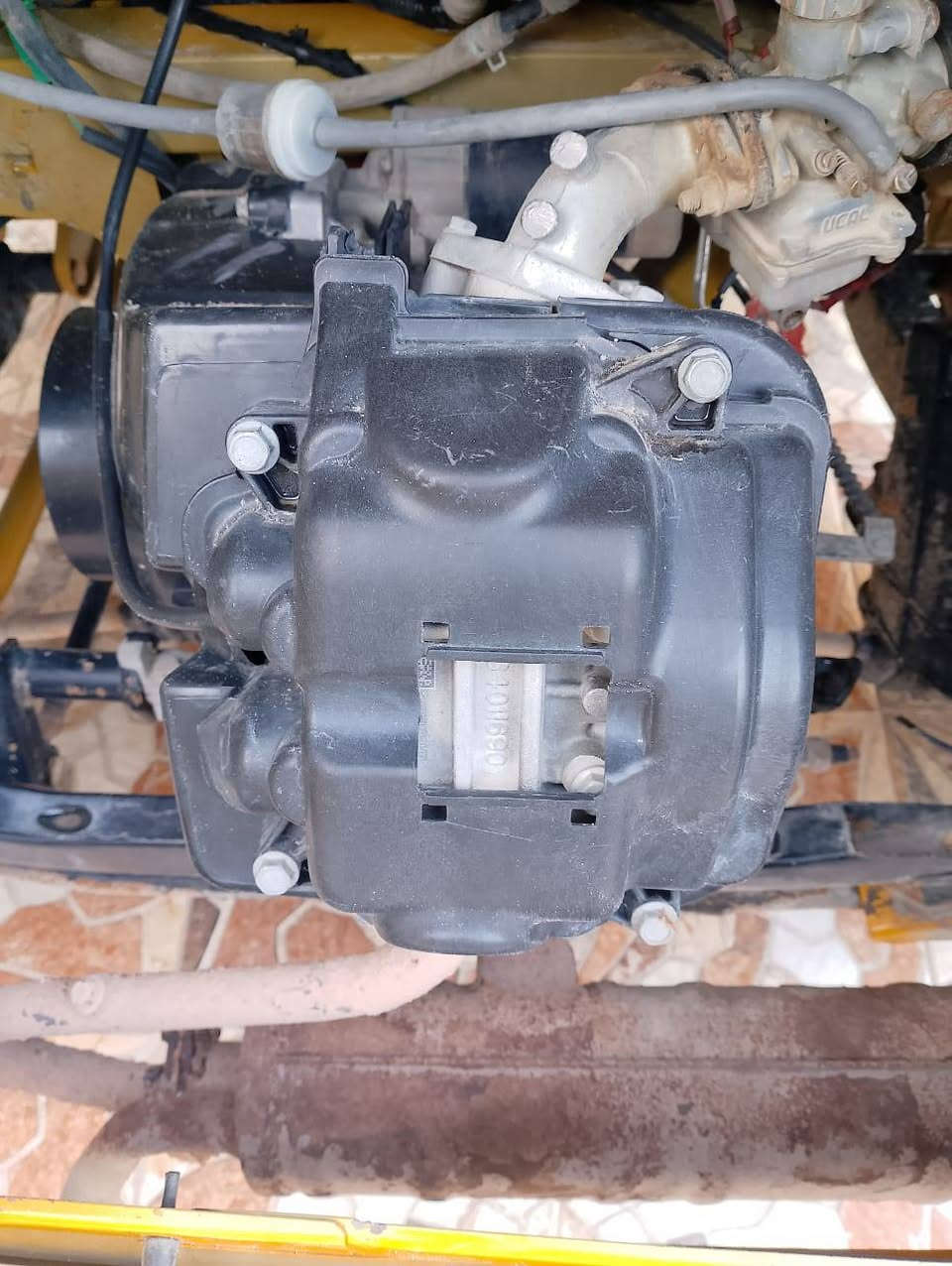 سلام عليكم تكتك موديل 21كامله حلوه لا ضربه ولا صبغ بس دوسات بيهه خياس غليل مرقم تحويل ثاني يوم وهذا رقمي ***********
