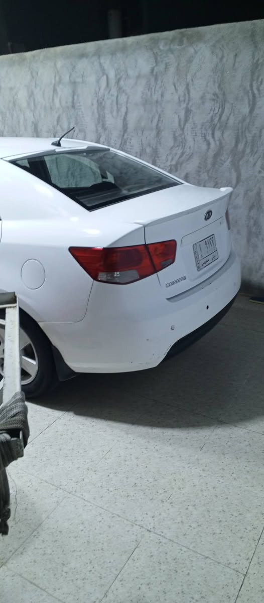 السلام عليكم 
سيراتو موديل 2013
بيها قطعتين تبديل بلادي تفصيخ نفس الون رقم ديالى السعر 102وبيها مجال العنوان ديالى بعقوبه ***********
