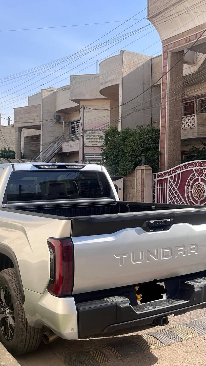 السلام عليكم
تاندرا تيوتا موديل 2023
واردد امريكي 
لون سلفر طوخ 
ماشيه 22 ميل 
جديده جداً 
كلين تايتل بدون حادث 
رقم بغداد ب اسمي تحويل ثاني يوم 
للاستفسار 
 ***********
بهاء 
المكان بغداد العامريه
