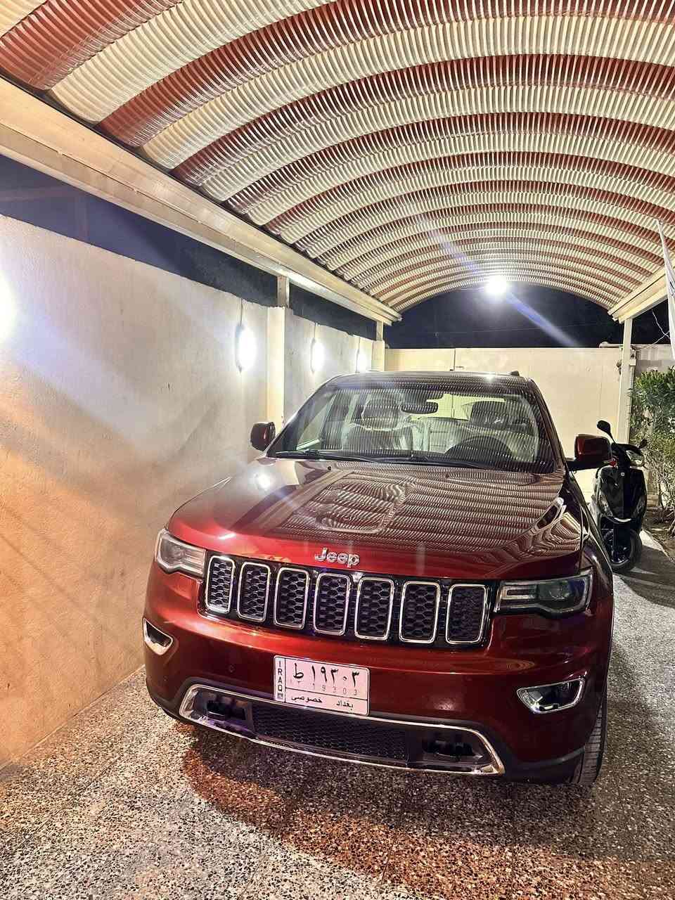 السلام عليكم جيب ليمتدد خليجي  2020 فول واحد على واحد للاخير محرك 6داخل جلد كشنات كهرباء وخزن بانوراما شاشه جبيره جنطه كهرباء وبعد هواي مواصفات ماشيه 43 حقيقي مكاني بغداد شعله 
السعر 295 
الرقم ***********
