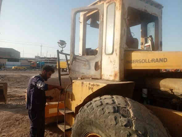 حادله للبيع استيل  انجرسول رقم اسود بصره محرك دويز ستة سلندر جاهزه للعمل مكان البصرة 
السعر 90 وبيه مجال ***********///***********
