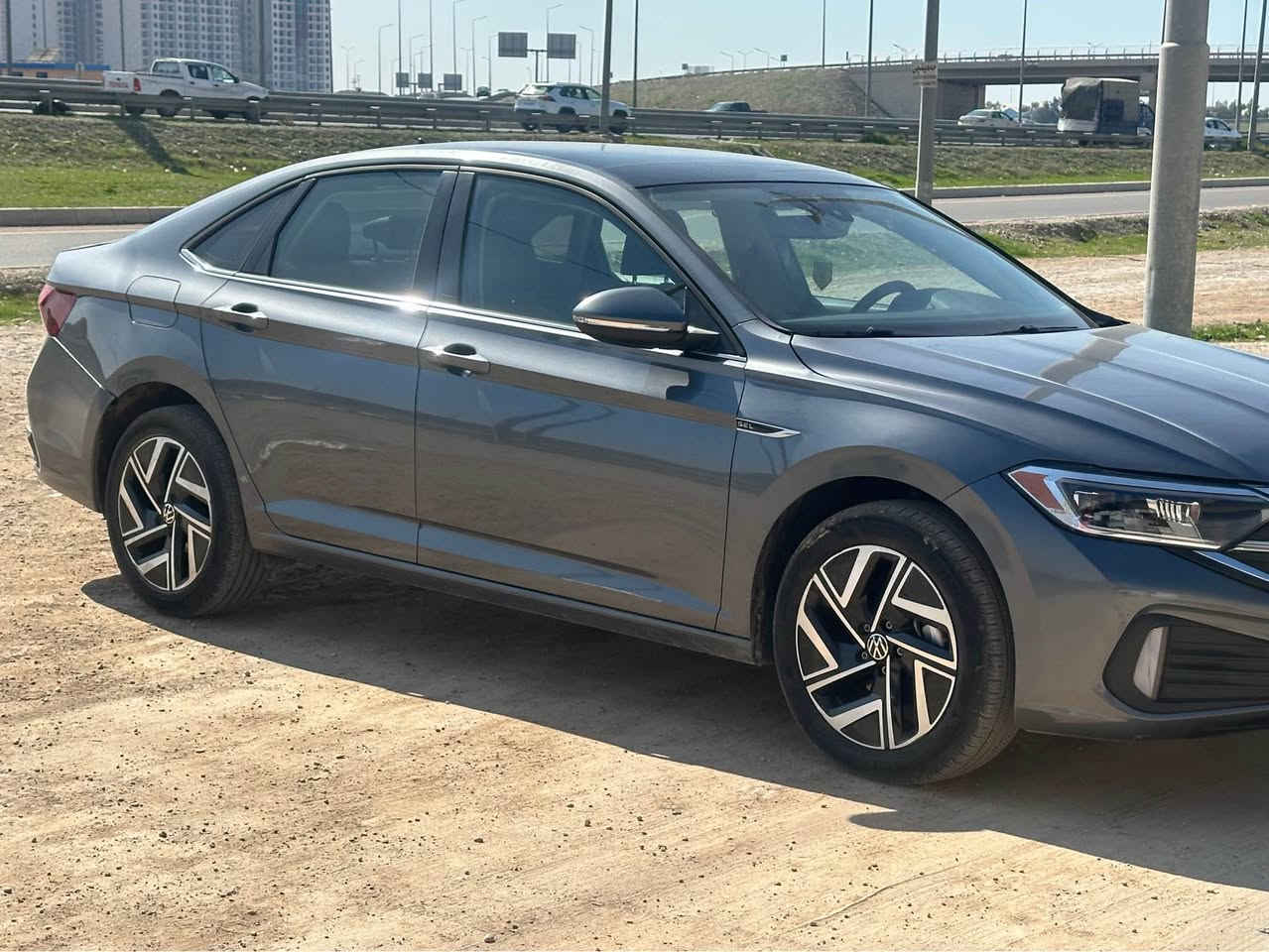 𝟐𝟎𝟐4 𝐕𝐎𝐋𝐊𝐒𝐖𝐀𝐆𝐄𝐍 𝐉𝐄𝐓𝐓𝐀-𝐒𝐄𝐋.𝐏𝐑𝐄𝐌𝐈𝐔𝐌

فولكس واكن جيتا (SEL-PREMIUM) موديل : 2024

السعر : 168$

اللون : فيراني

عداد المسافة : 24000 الف

حجم المحرك : 1.5L TURBO (4سلندر)

ملاحطة السيارة  :  فقط جاملغ وبونيد صبغ و باب سايق 

المواصفات : 𝐒𝐄𝐋-𝐏𝐑𝐄𝐌𝐈𝐔𝐌 

فـــول فـــول مـــواصفـــات 1/1

‏‎فتحة سقف بـــانـــورمـــا

داخـــل 𝐋𝐞𝐝 𝟔𝟒 الون

‏‎بصمة ابواب 

‏‎بصمة تشغيل

تشغيل عن بعد 

‏‎كيج الـــكـــترونـــي  

‏‎شـــاشـــة كبـــير  

‏‎كـــامـــيرا

شحن وايـــرلـــيس

هانـــد بـــريـــك بصمة

اوتو هولد : 𝐀𝐮𝐭𝐨 𝐇𝐨𝐥𝐝

اوتو ستارات : 𝐀𝐮𝐭𝐨 𝐒𝐭𝐚𝐫𝐝

اوتو ستارات : 𝐀𝐮𝐭𝐨 𝐒𝐭𝐨𝐩

رادار امامي (تحديد مسار)

‏‎رادار جانبي (نقاط عمياء)

‏‎رادار خلفي (التحذير من الاصطدام)

‏‎حساسات امامي

‏‎حساسات جانبي 

‏‎حساسات خلفي 

نظام : 𝐄𝐂𝐎

نظام :  𝐍𝐎𝐑𝐌𝐀𝐋

نظام : 𝐒𝐏𝐎𝐑𝐓 

تحكمات استيرن

استيرن هيتر

كشنات جلد

كشنات كهربائي

كشنات خزن+ميموري

كشنات تبريد

كشنات هيتر

تبريد لمس

تبريد مركزي

لايتات لید 𝐋𝐞𝐝 عدسة زينون 

بكلايتات 𝐋𝐞𝐝 ليـــد

ويــــل كــــروم

وبعد هواية مواصفات…

  ‏‎‏ 

‏ WhatsApp - 

☎️ *********** أربيل, العراق
