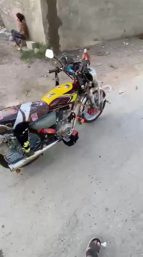 سلام عليكم دراجه موديل2025للبيع سعر950دراجه كامله مابيها اي نقص متواجد واتساب***********
