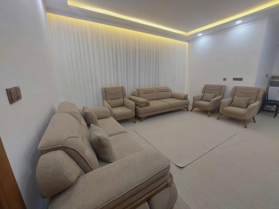 ديكورات هندسيه بتصاميم مودرون
كافه النقشات الحديثة والتصميم الحديث

مواد وعمل بضمان 

كادر كامل داخل مدينه الموصل

***********//علي
