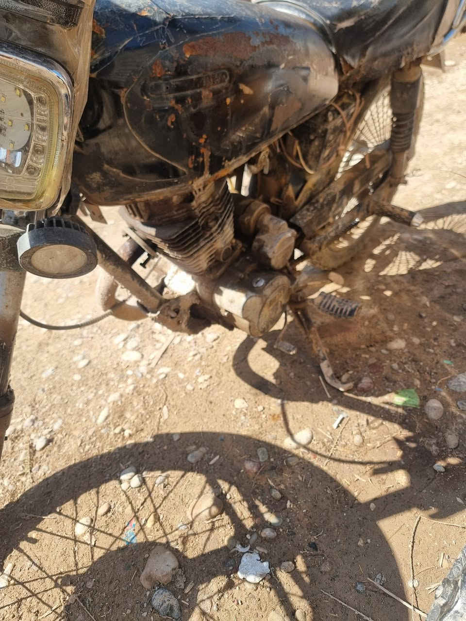 السلام عليكم موطور سيفان للبيع
شغال كامل
السعر ١٠٠قفل
مكاني الجواعنه 
***********
