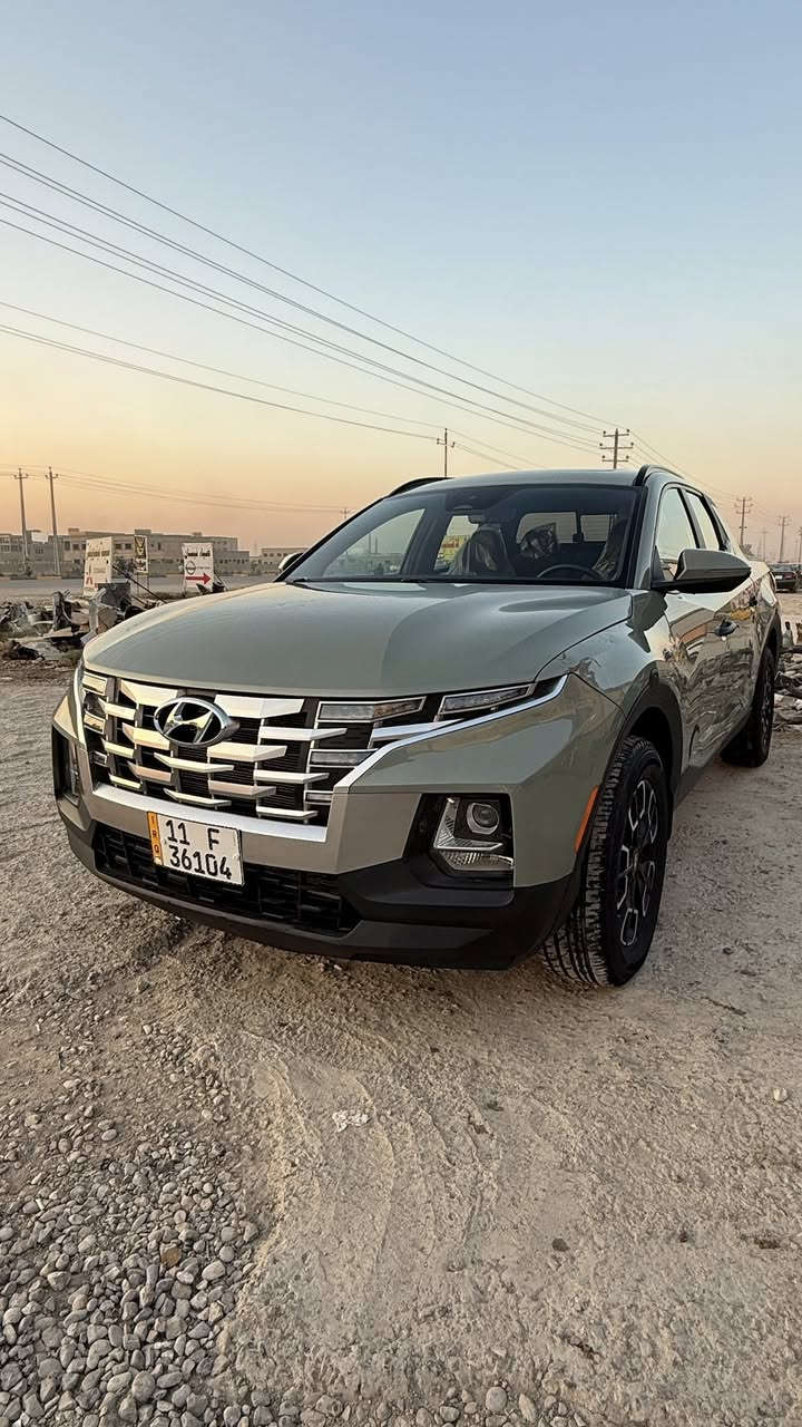 السلام عليكم بيكم سنتا كروز 2023 سيل وارد امريكي 
Hyundai Santa Cruz sel 2022 Green 2.5L 
حجم المكينه : 2500 
الضرر : بنيد مبدل  ومصبوغ وباب صبغ موضح بالصور
المواصفات 
1. فتحه 
2.بصمه
3. كشن كهرباء 
4. ويل كب 
5.تشغيل عن بعد 
6. اشاير بالمري
7.كشنات كهرباء
8.شحن وايرليس
9.هندبريك بصمه
10.هيترات بالكشنات
السعر : 187$
تفاصيل آكثر هذآ رقمي ***********
مكاني ديالى بعقوبة
