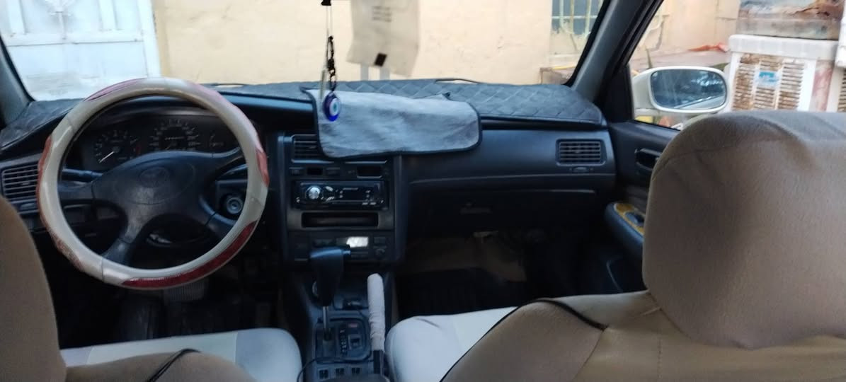 سلام وعليكم تيوتا كارينه مديل 1998 مكينه كير كفاله تخم تاير حداديه 70 %  مصبوغه عام. مع ضربه بل الجنطه. وتجي تفحص رقم بغداد دولي بسمي امداور بل النجف السعر 48 وبيها مجال رقم *********** العنوان نجف مشخاب،
