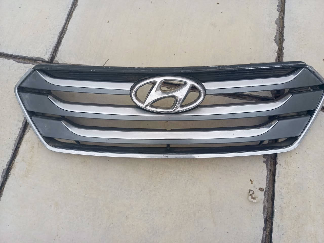 السلام عليكم شلونك غراض سنتافي البيع مكاني ديوانية ***********
