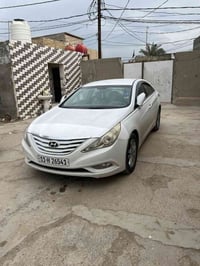 سونتا 2012 رقم بغداد انكليزي  مداور شوكت  ميعجبك  السياره مكينه 2000 م...