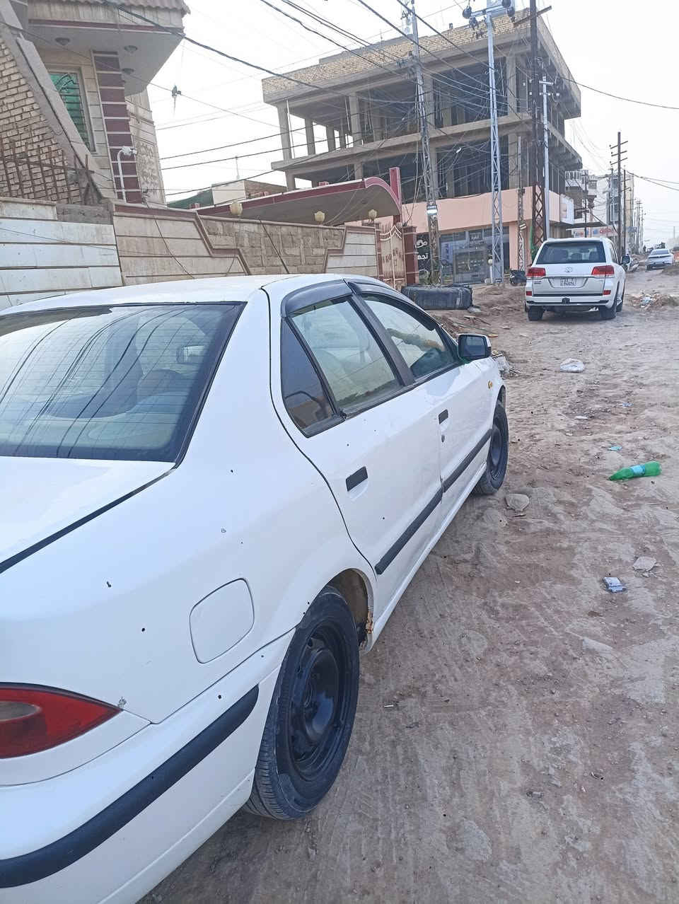 السلام عليكم سمند 2012للبيع بيه بنيد مبدل اصلي 
رقم جديد بسمنه السياره جاهزه من كلشي مكينه گير مكفول المكان الديوانيه المركز *********** السعر43
