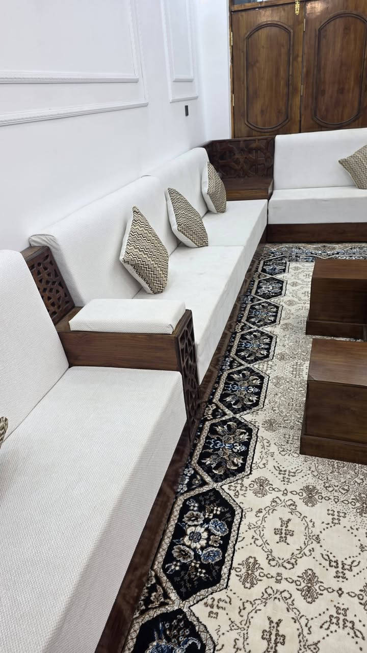 #اللهم_صل_على_محمد_وال_محمد
#نجارة_الاخوين 
التصميم روعه _ 
دقة العمل 💯
ضمان العمل ١٠ سنوات فعلي 💣
اسفنج مميز 
خشب بلوك +جام روسي مجفف اول 

متوفقر نظام الاقصاط💲✅
يوجد توصيل وسط وجنوب العراق 🚚🚛
العنوان ذي قار_قضاء النصر _شارع المجلس بلدي نهايته
*********** يوجد واتساب 📞📲
بأدارة سجاد شاكر / ابو علي
