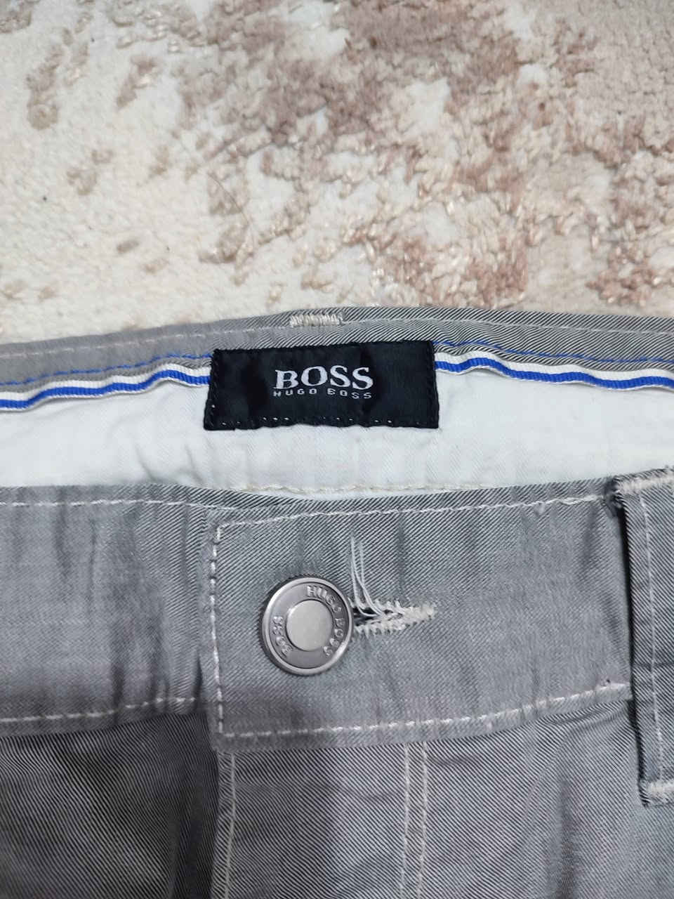 Boss
Size 36
italian fabric


**إذا كنت صاحب هذا الإعلان وتريد حذفه لأي سبب، رجاءا أرسل رسالة إلى الدعم الفني**