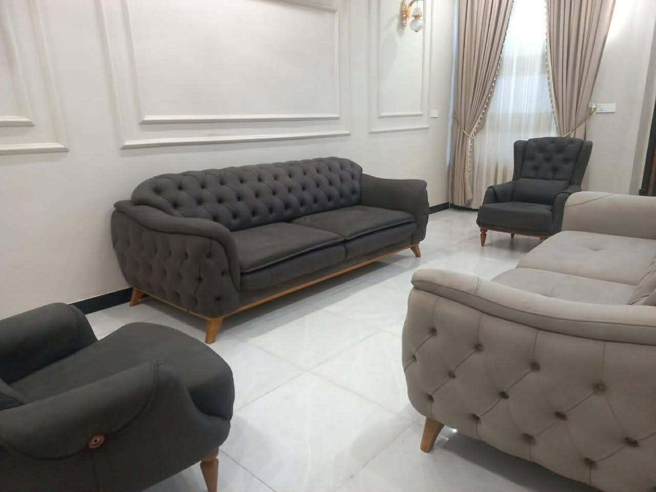 تخم تركي  ضخم كلش
ضهر مالتة قلاب والسفنج طبقتين طبي سبرنك بولستر والخشب زان القماش وتر بروف 
٨ مقاعد للبيع السعر عرضي ٨٠٠ وبي مجال
الحجز او الاستفسار واتساب ***********
