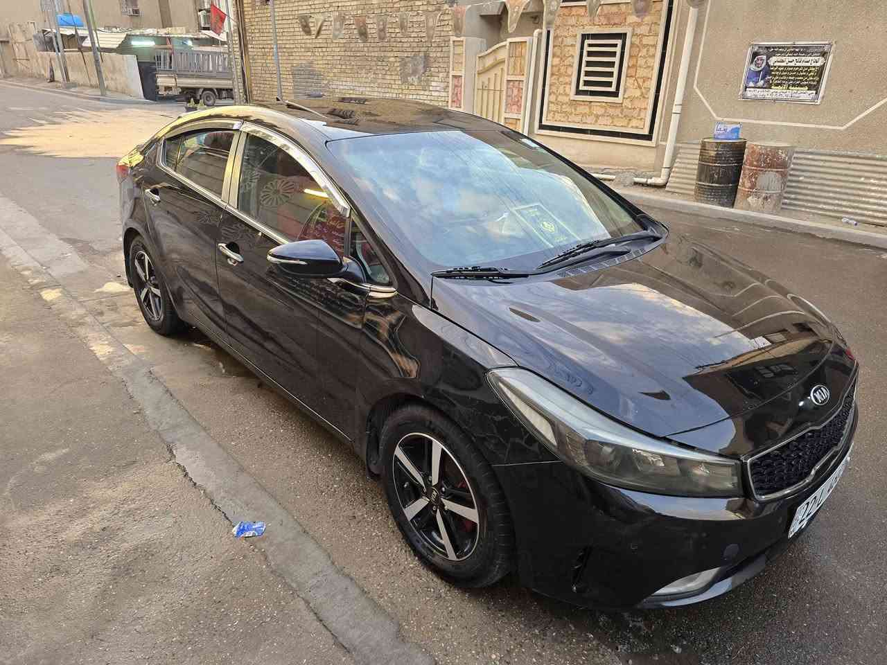 واصفات خاصه
خليجي فووووووول VIP
سيارة جديدة ٢٠١٧
ماشية ١٦٢ الف كم 
مكينة 2000
شفتات بالستيرن كير رياضي
مواصفاته
بصمه تشغيل 
فتحه 
تبريد بيانو شاشه منفصل
السعر ١٣٢ وبيها مجال
حساس خلفي امامي اصلي 
لد امامي 
بك لايت لد 
كشنات كهربائي 
سستم صوت سماعات 
كشنات امامي تدفئه تبريد والخلفي تدفئه
مصابيح زنون اصلي 
نظام abs او نظام تزحلق
١٠ ايرباك بيه
مري شفط وترحيب واضائه
كروس سرعة مع تحكم ستيرن فول
اوتو لايت مع اوتو ماسحات
نقطه عمياء 
تبريد منفصل السائق عن الصدر مع تبريد خلفي
كشن ميموري مع خزن حركات الكشن
شاشة اعطال مع تحكم 
ثلاجه بلچكمچه
الصندوق ذكي
تدفئة بالستيرن
رادار جانبي+ رادار خلفي
كامره خلفيه
السياره  بيها صبغ صفحه وبنيد حادث صطحي مكاني بغداد الكرخ حي العامل 
***********
