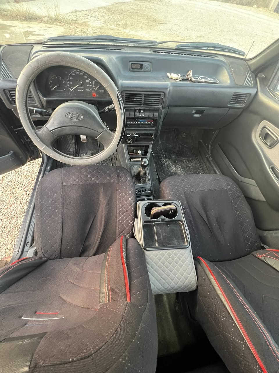 🚗 للبيع هيونداي أكسل 1993
سيارة عملية ومناسبة للاستخدام اليومي، بحالة جيدة قياسًا بالموديل، والتفاصيل كالتالي:

🔹 بدون صبغ

🔹 خياسات بسيطة فقط

🔹 تايرات جديدة

🔹 صلف جديد

🔹 داينمو جديد

🔹 بطارية جديدة

🔹 التدفئة شغالة

🔹 التبريد (المكيف) غير شغال ويحتاج فحص

🔹 المحرك يعمل جيدًا مع تبخير خفيف جدًا

📌 السيارة مبيّة أي نقص أساسي، والبيع على وضعها الحالي.
💰 السعر: 29 ورقة نهائي 

📍 المعاينة على أرض الواقع
📞 ***********الاتصال أو مراسلة الخاص.
