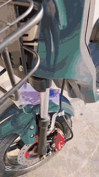 السلام عليكم  
- ماطور شحن R9 للبيع السعر (600) وبي مجال قليل 
- يرهم مراوس بموطور بانزين فقط ملاحضه حسب القناعه 

العنوان  الساحل الايسر-قرية عويجيله 
اتصل على-***********
