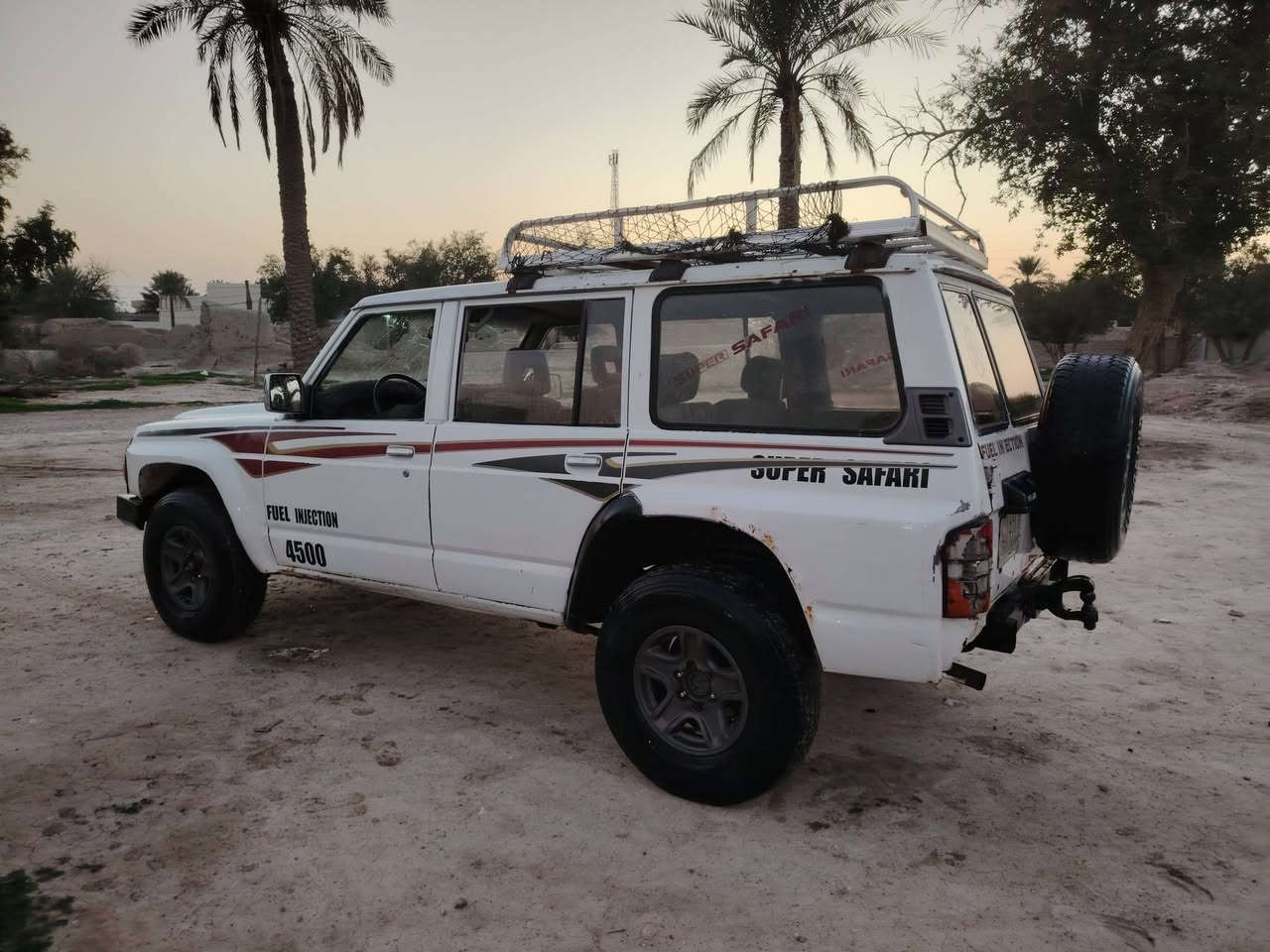 نيسان بترول موديل 90 تحويل مباشر سنوية نافذة مشروع وطني محرك 4500 كابريتر كير عادي كير محرك نضيف تخم تاير سيارة حلوة وناعمه صدر امامي خلفي جديد موجودة مندلي سعرها 45 ورقة تفاصيل أكثر ع رقم ***********

