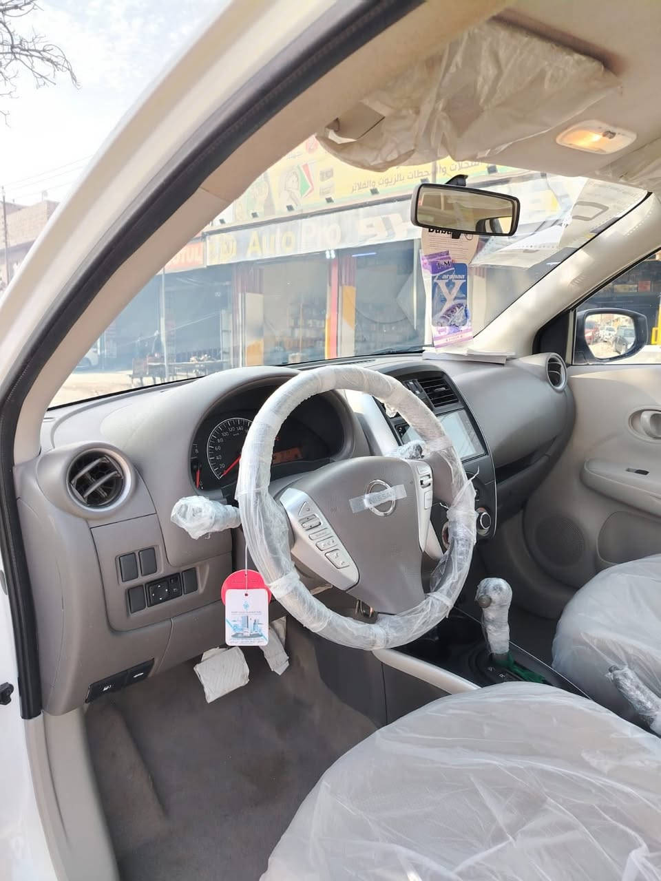 سلام عليكم نيسان صني 2025 مكفوله اربيل انكليزي ماشيه 28السعر 122وبيه مجال للستفسار ***********
