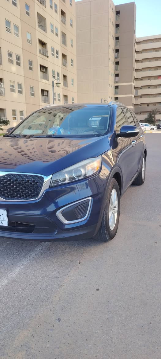 كيا سورينتو 2016 بغداد مشروع وطني  وارد امريكي ضرر خلفي بسيط بارد بلجاملغ الخلفي مكفولة من الحادث والصبغ ماعدى الدعامية الخلفية محرك اربعة 2400 خمسة راكب بيهة منضومة غاز تشتغل ماشي 96 الف ميل ، السعر 160 $  مكلف بلنشر للاستفسار ***********   مكاني مجمع بسماية
