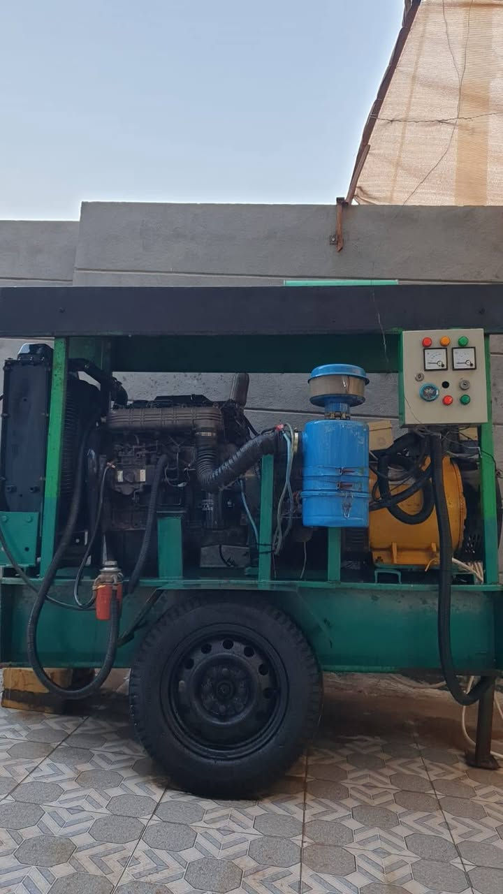 مولده كيا للبيع ٣٠ كيفي ثري فيز محرك وراس توليد بحاله ممتازه مامفتوحات شرط الفحص تحتوي علئ قفص خارجي وجهاز تشغيل واطفاء ذاتي مع كيبل ٣ فيز  تقريبآ ٢٠ متر  مع تانكي للكاز ٣٠٠ لتر متوفره داخل مركز الحله السعر ١٨ ورقه مع مجال قليل للجاد بلشراء للاستفسار اتصال ***********
