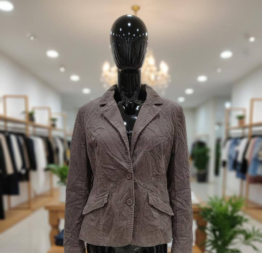 السلام عليكم
القطعه على الف استعجلووو تخفيض رهيب 🤭🫂

للحجز ***********
