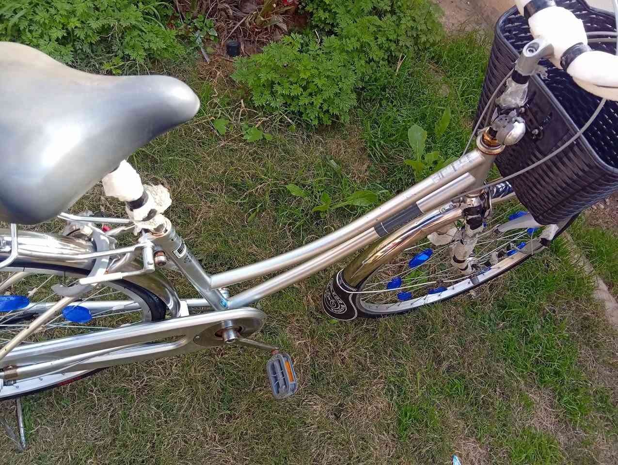 بايسكل 3كير حساس فول نظافه سعر 120 بي مجال قليل ***********
شرط حاويه حجم 26
