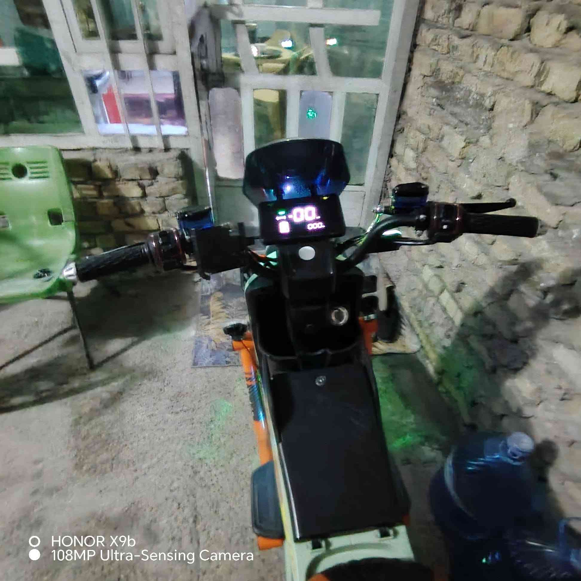 سلام عليكم👋🏻 درجه x900🌿 من شركه الشارقه ✈️درجه موديل 2026🏅 نضيف فول 🍂درجه ملف 2000✈️ بلوتوث🫡 بيه بطاريات 5 الوحده32امبير 💓الدرجه تقطع مسافه من 40-الى 50 كيلو✅ الدرجه ما ماشيه هواي👍🏿 درجه بيه صندوق ✅وسله اماميه✅ ودربلات يخبلن✅ الدرجه بيه لدات كلش قويه🫣 درع من جهتين 🛡 للبيع سعره450🤑وبي مجال لطيبين♥ مكان بغداد حي جميلة فلكة 83 ✅رقم الهاتف ***********بي فقط واتساب  وخاص موجود💯🤍
