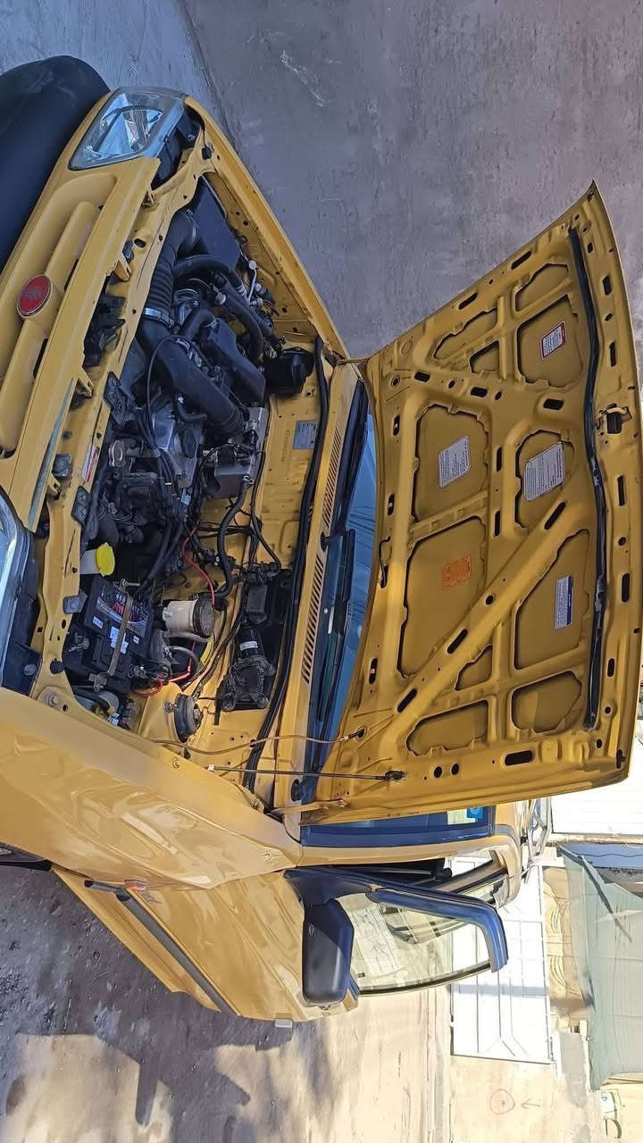 السلام عليكم سايبا مديل 2011 رقم انكليزي وسنويه ل2030 جدد هيئة مصفره ل2027 مكفولة من الصبغ والتبديل شواصي مكفولة مكينه كير لاصرف ولاتبخير صدر أمامي خلفي جديد  دوشمه جديده السعر32 وبيها مجال مكلف بنشر مكلف بنشر رقم صاحب السيارة *********** مكان السياره بغداد
