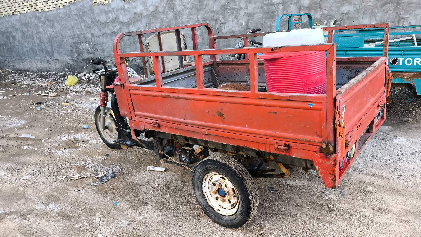 ستوته ليفان رقم وسنويه للمراوس موديل ٢٠١٢
شاصي ومكينه مكفولات اروس بستوته اوراق 
***********