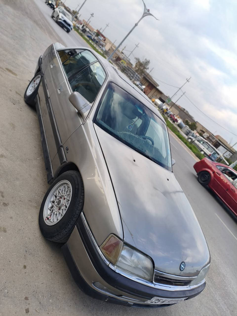 اوبل اوميكا موديل 1993
محرك 20 
سنويه مشروع وطني لحد30 بسمي
بطاقه بانزين بيها 
كير محرك شرط 
كهربائيات كلها شغاله 
صبغ عام جماليه معجون مابيها 
شرط لاكص لا خياس بيها سياره جديده
باقي التفاصيل بل مقطع موجود بل منشور 
السعر 43 بيها مجال للشراي
***********
***********
كركوك فيلق شراي اتصل
