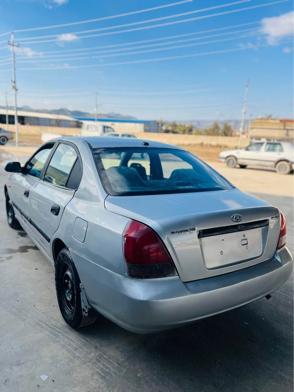 ئۆندا ئەلەن تەرا گێڕ تۆماتیک  سەنەوی لەگەلە  ساقە سەیارەکە گێڕو مەکینەی زۆر پاکە تەقەو ڕەقەی نیە نوقسانی نیە کارەباهیو ناوگێچی هەموی مەزبوتە زۆر پاکو جوانەسەیارەکە سعری ٣٥گەڵا گۆڕینەوەیش دەکەم شوێن سەیسادق
*********** حلبجة, السليمانية
