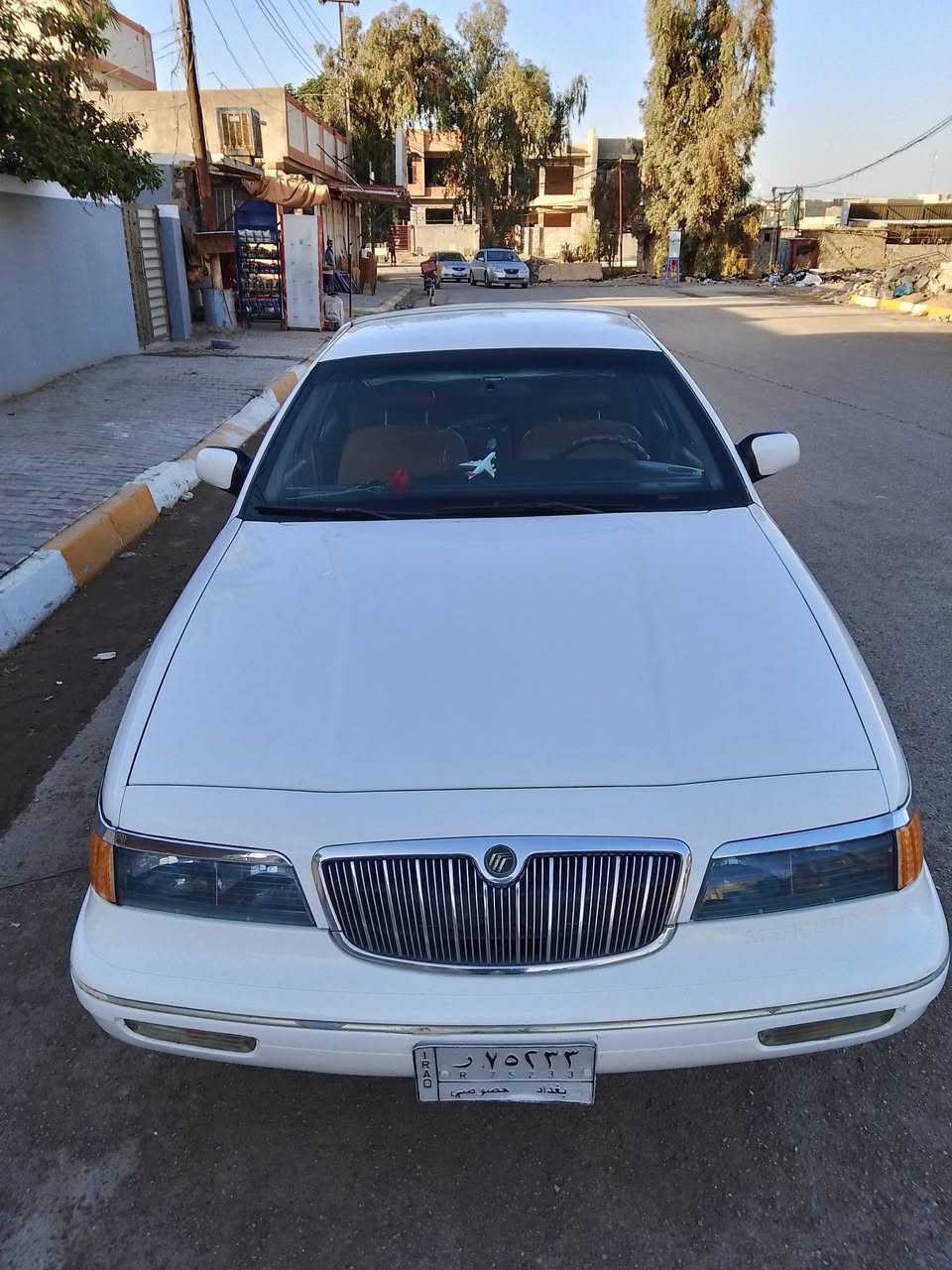 للبيع اومراوس حسب القناعه سياره فورد ميركوري كراند ماركوس ١٩٩٥ سيارة حلوه ونضيفه صبغتهه من الترايش وجوه احزام اثر شخوط  تبريد تدفئه باتري جديد تخم تايركراسي كهرباء شاشه وكامره خلفيه سياره مال جناي مكانهه اديالى رقم بغداد مشروع وطني سنويه ٢٨
سعر ٧٨
تواصل ***********
