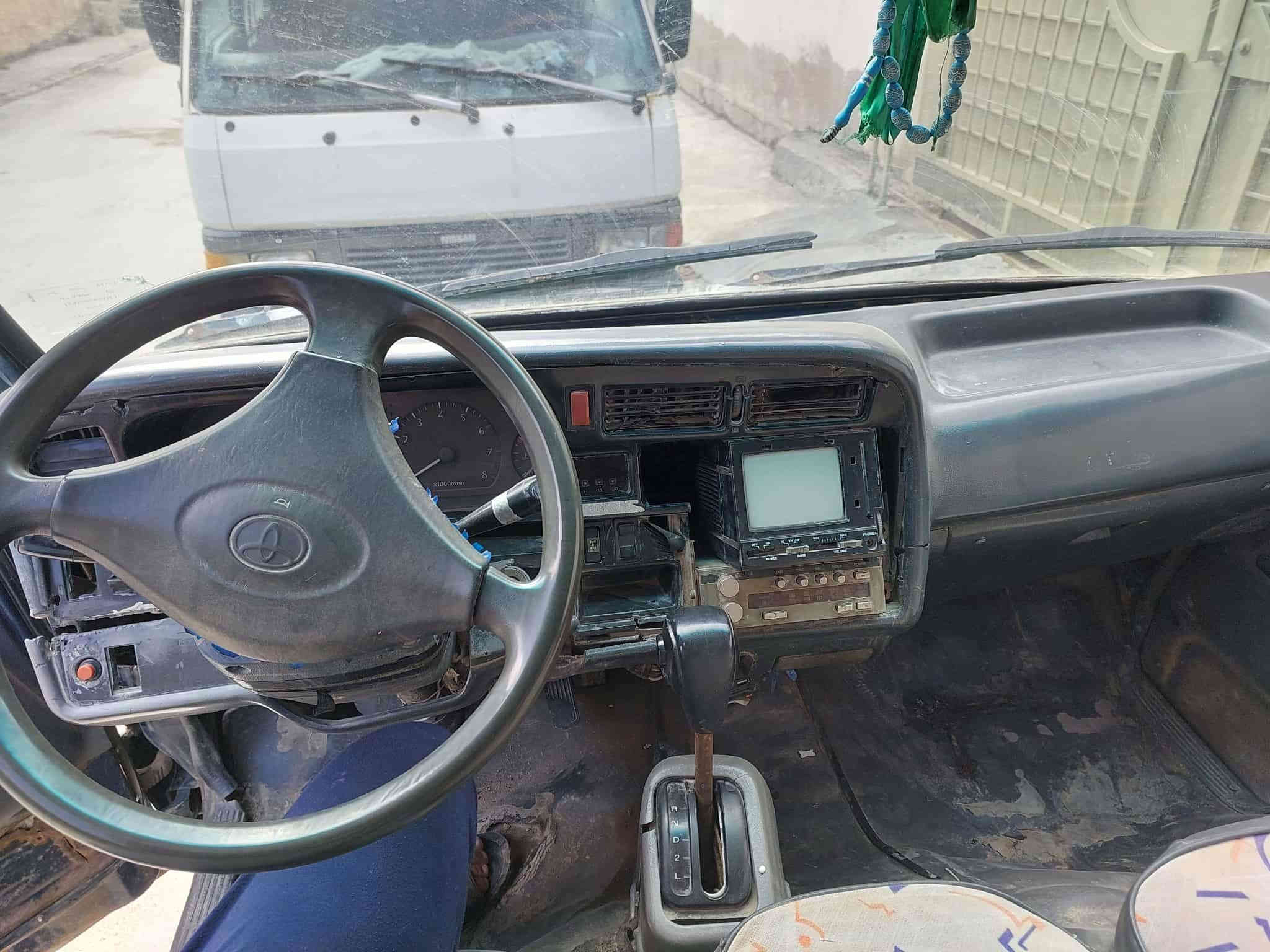 السلام عليكم
هايسه بوز البيع.   
فان حمل.  سنويه ورقم الاماني
موديل 90.  بس سنويه صاقطه
  
سعر 11ورقه. وبيها مجال قليل.
ايي استفسار الانتصال.  علا رقم 👇
*********** 
غير متوفر ماسنجر
