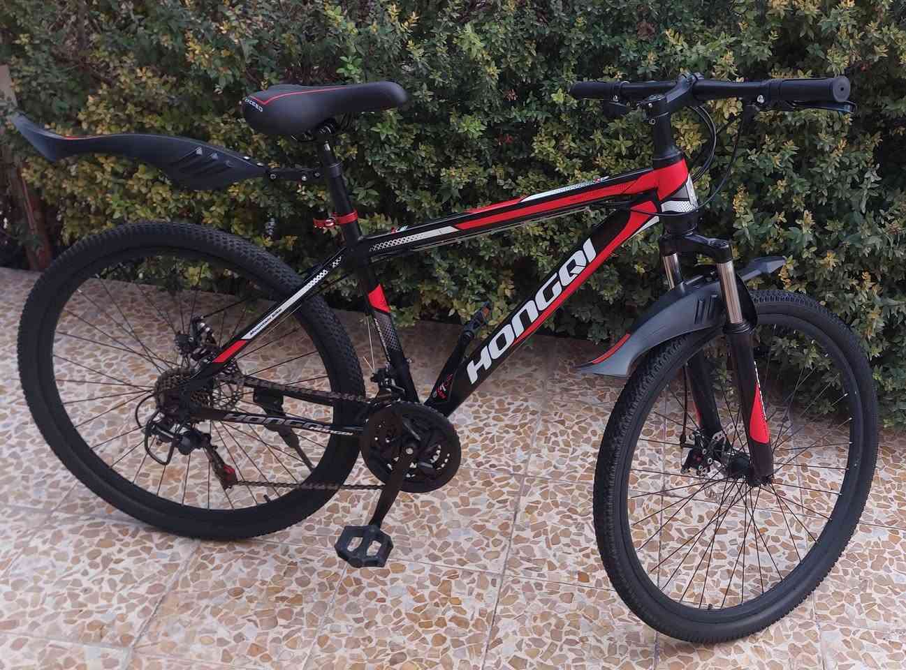 للبيع بايزكل مامستعمل جديد
كيرات  فقاس شغالين 100%
بريكات  شغالين 100%
دبل أمامي شغال 100%
بايزكل حيل حلو ونضيف ما شاء الله 
السعر ( ١٢٥ ) بي مجال 
للتواصل / ***********
