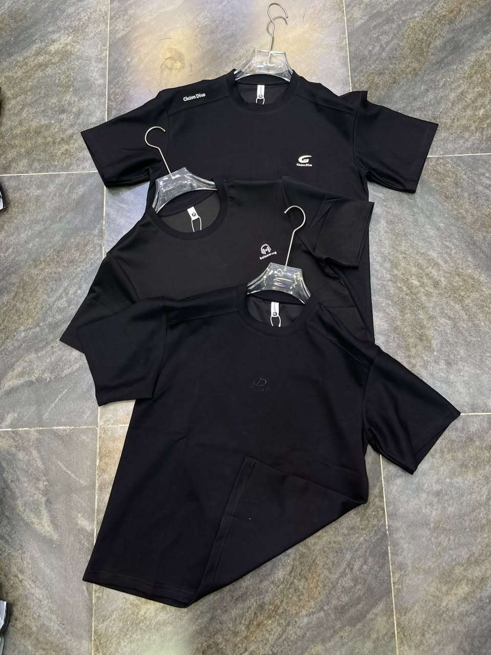 وصل مسواك كامل سوادات 

بدي ساده 
بدي حركات بسيطه 
بدي وشم 

بدي احجام خاص
٣XL <>٨XL

بجامه طول 
110+100+95 
ملابس داخليه 
شورت كيمونه


**إذا كنت صاحب هذا الإعلان وتريد حذفه لأي سبب، رجاءا أرسل رسالة إلى الدعم الفني**