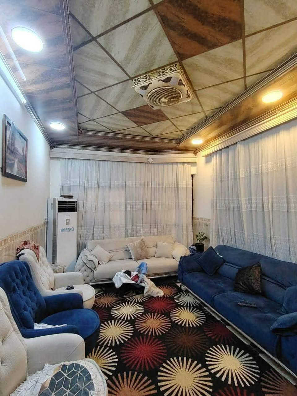 السلام عليكم ورحمة الله وبركاته للبيع قنفات 2 كبير و 4 مقاعد
مكانه كركوك
السعر خاص
الاستفسار اتصال على الرقم ***********
